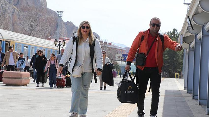 Burası ne Bodrum ne de Antalya! Doğu Anadolu'nun parlayan yıldızı, akın akın geliyorlar, resmen çekim merkezi oldu