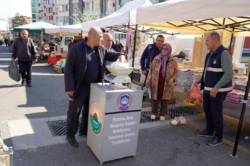 Samsun'da belediye semt pazarında başlattı! Uygulama ilk kez yapıldı: Gelen geçen tartıyor