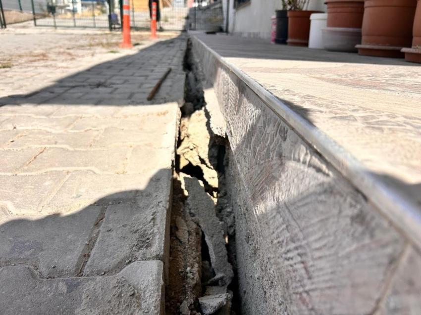 Ankara'da korkunç görüntü: 300 kişinin yaşadığı 17 katlı bina boşaltıldı