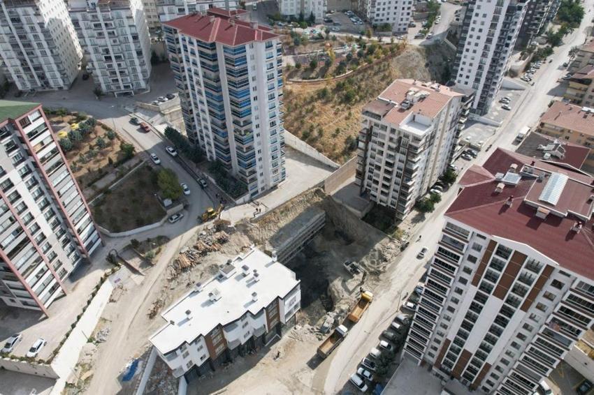 Ankara'da korkunç görüntü: 300 kişinin yaşadığı 17 katlı bina boşaltıldı