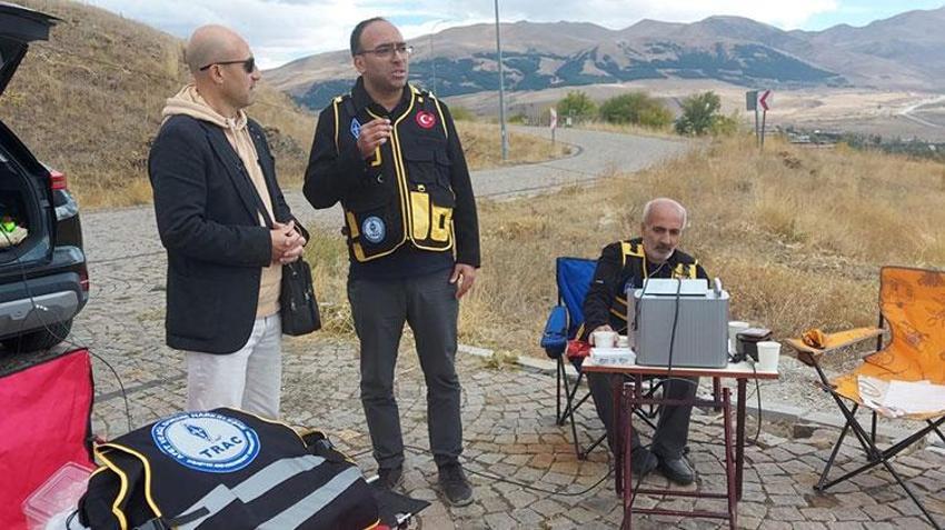 Tarihi tabyalardan dünyaya seslendiler! Erzurum'da amatör telsizciler 30 ülkeyle bağlantı kurup şehri tanıttı!