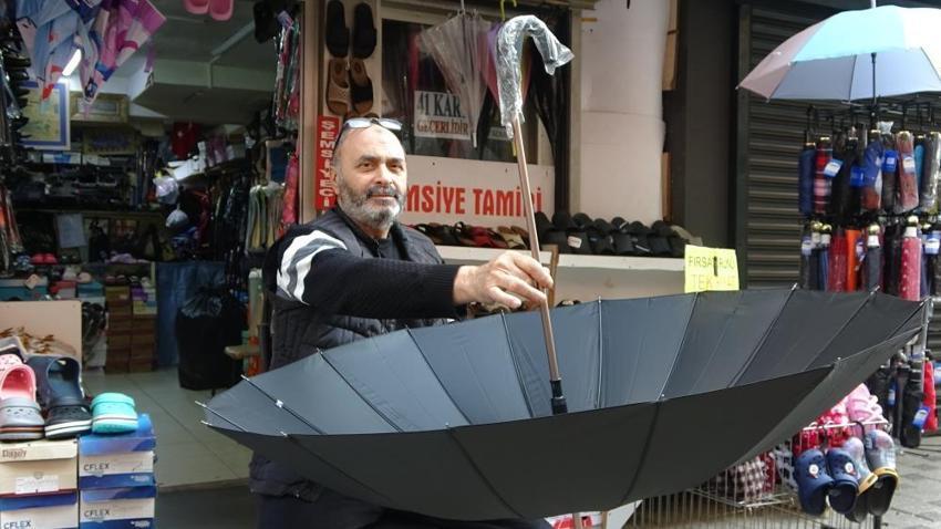 Kocaeli'nin tek şemsiye doktoru! Mesleğin sonu geldi