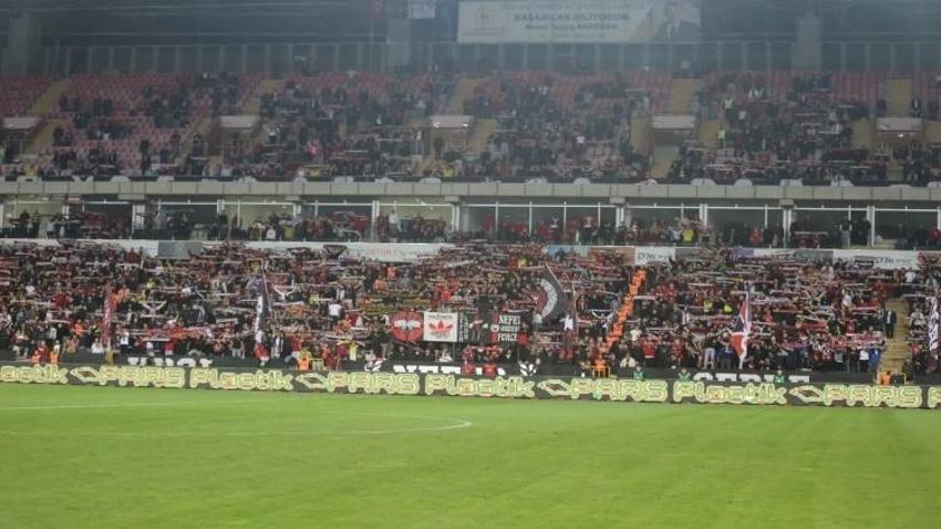 Eskişehirspor'da antrenör değişti sonuç değişmedi! Denizli engeline takıldılar