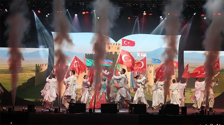 Kültür ve sanatın kalbi Elazığ’da attı! Final izleyenleri büyüledi