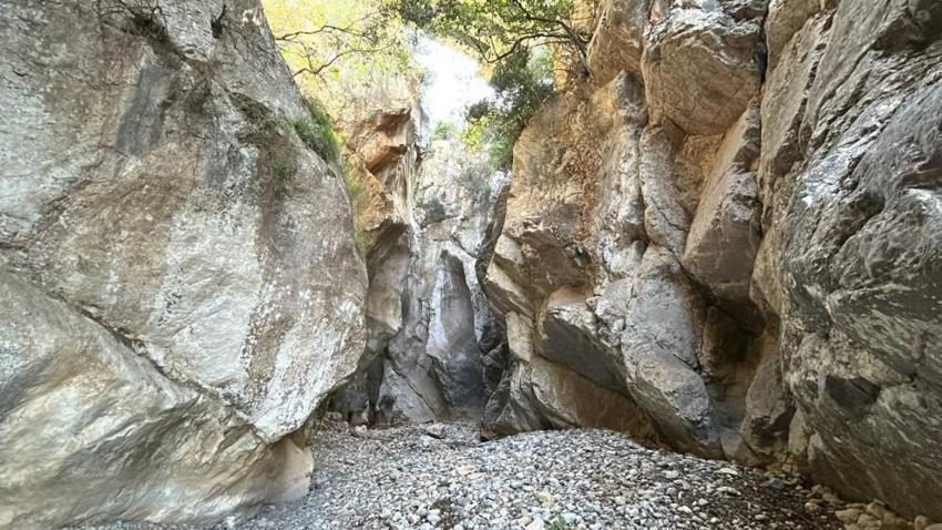 Hatay'da 65 yıllık kanyon kurudu!