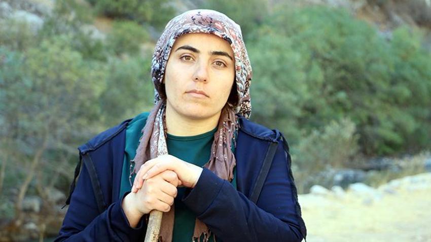 5 ay geçti ama onlar vazgeçmedi! Hakkarili aile Avaşin Deresi'nde aramaya devam ediyor