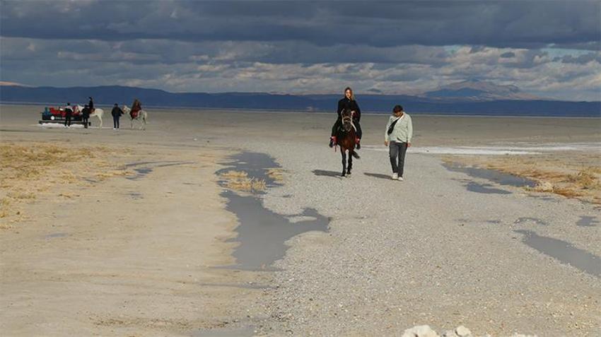 Şifa arayanların yeni adresi! Resmen akın var, duyan Aksaray'ın yolunu tutuyor
