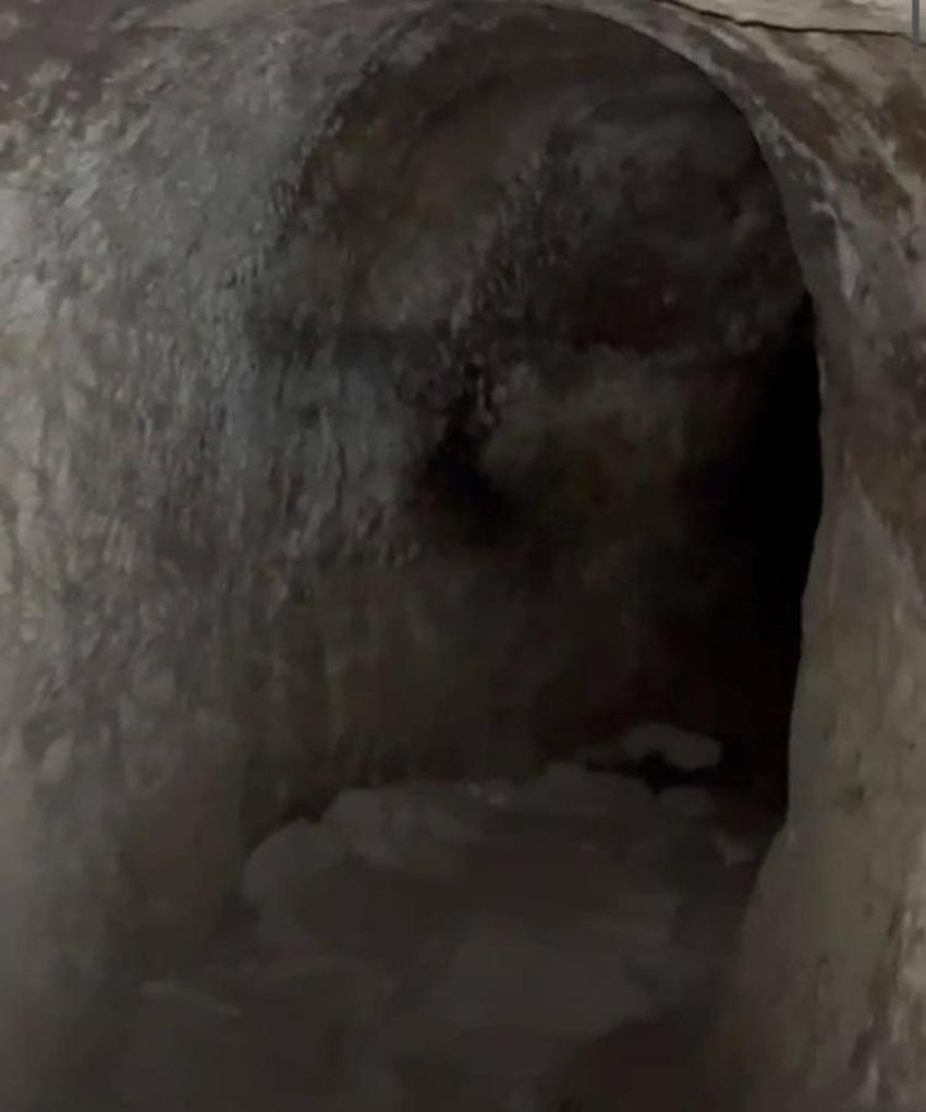 Konya'da köylüler yaklaşmaya korkuyor! 13 km uzakta bulundu: Bir insan boyunda geçit fark edildi