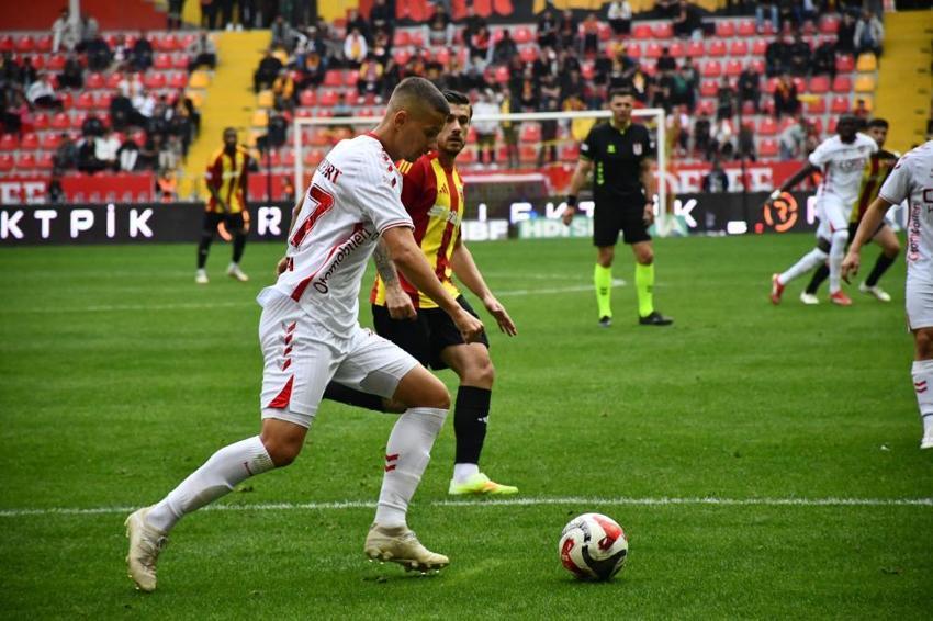 Samsunspor, Kayserispor deplasmanından üç puanla döndü! Holse 2 golle maçın yıldızı oldu