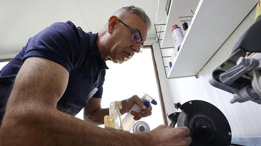 Malatyalı vatandaş kendi yüzüğünü tamir ettikten sonra gerçeği fark etti! O günden sonra meslek sahibi olup para kazanmaya başladı