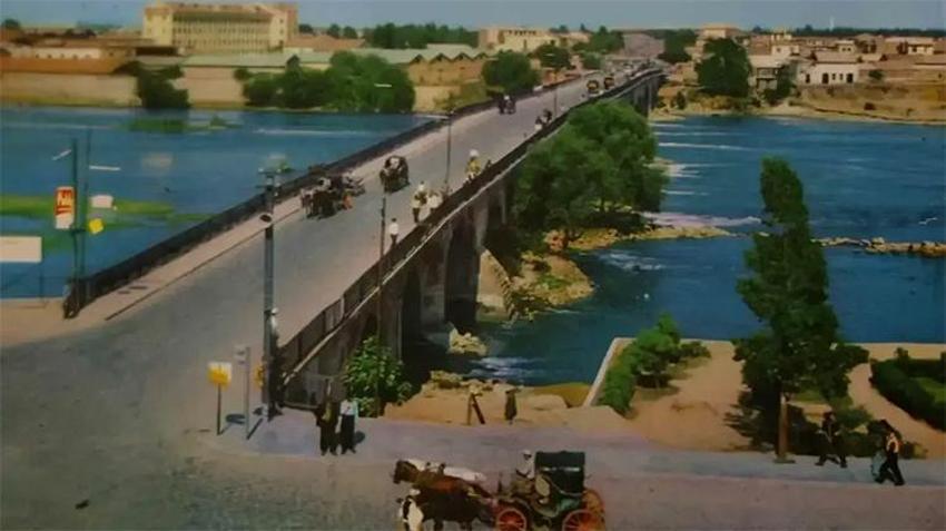 Adana'nın 125 yıllık hafızası tek bir koleksiyonda! Adanalı koleksiyoner, 1900'lerden bugüne kentin kayıp hafızasını topluyor!