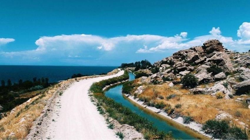Dünya çapında ünlü ama Van'da kimse yüzüne bakmıyor! Tarihi kanal çöple doldu