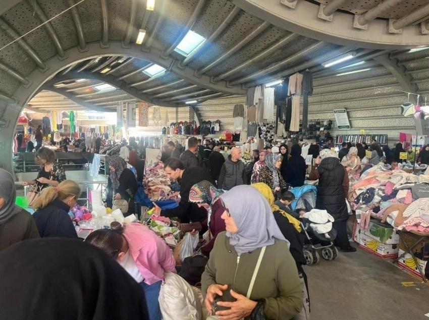 Her Salı Bursa'da indirim var: Herkes oraya akın ediyor