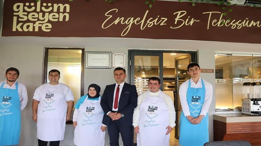 Erzurum'un en özel kafesi! Bir kez gelen bir daha gelmek istiyor: Özel bireylerin istihdam kapısı oldu
