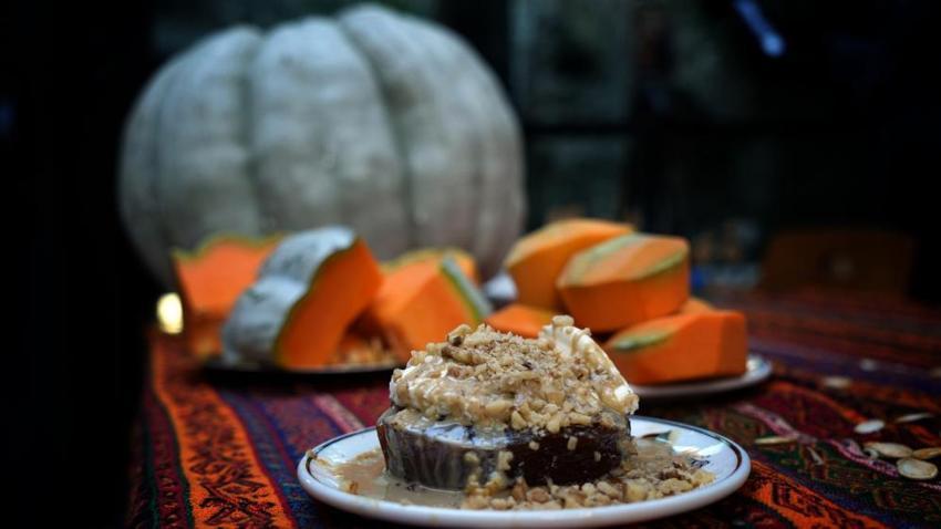 Sakarya'nın 'Beyaz Elması' tarlalarda parlamaya başladı! Kilosu 15 liraya fırladı: Yurt dışından dahi misafir geliyor