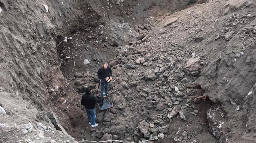 Artvin’de 3 tonluk altın heyecanı! Bakanlık izin verdi, defineciler toprak altınki hazine için gece gündüz çalıştı ve kazı tamamlandı
