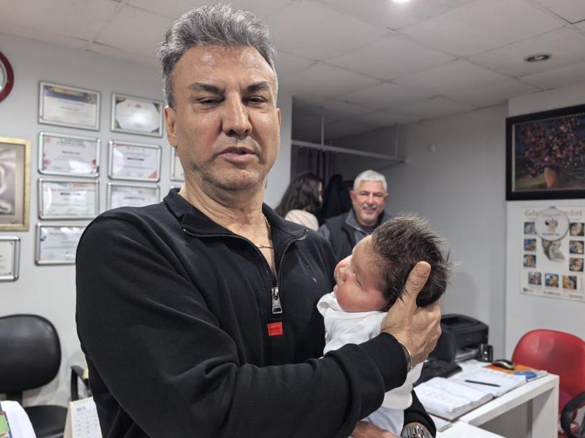 Bursa'da doğan bebek kilosu ve boyuyla görenleri hayrete düşürdü!
