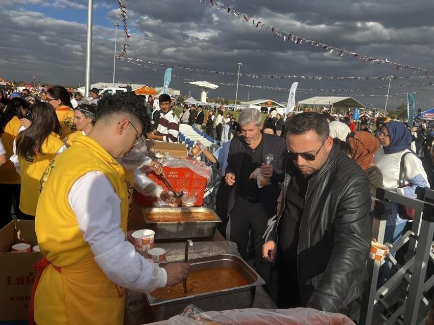 Kayseri’de Gastronomi Günleri! Şehrin 200 eşsiz lezzeti ve 1 ton pastırmalı kuru fasulye ikramı