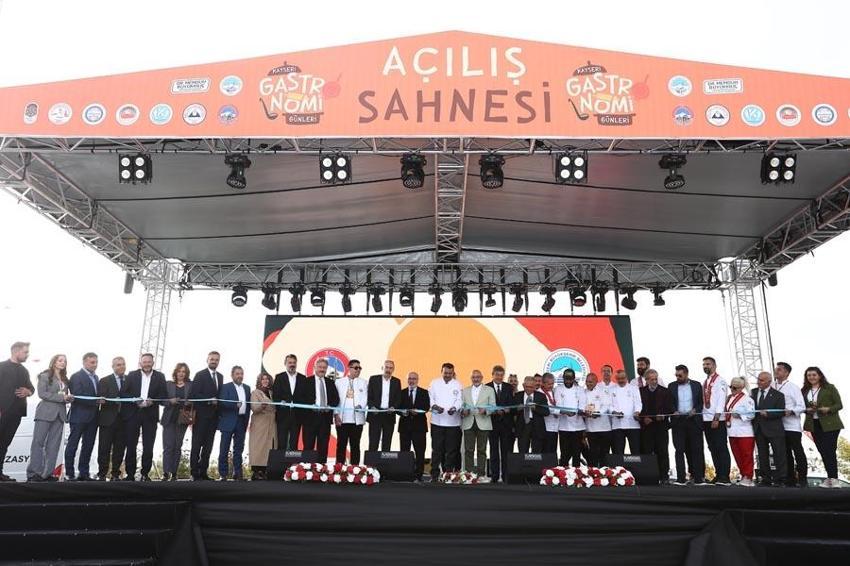 Kayseri’de Gastronomi Günleri! Şehrin 200 eşsiz lezzeti ve 1 ton pastırmalı kuru fasulye ikramı