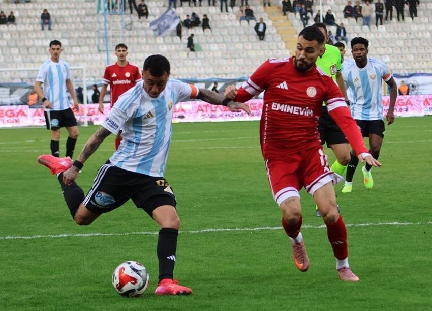 Erzurumspor FK-Ümraniyespor maçında 3 puan 2 golle geldi