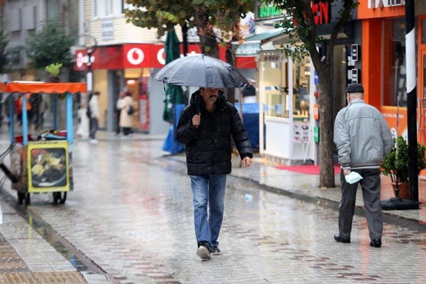 Karla karışık yağmur, kuvvetli sağanak ve dolu yağışları geliyor! Meteoroloji 29 ili ani sel, su baskını ve yıldırımlara karşı uyardı