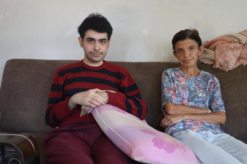 3 yıl evden çıkmayan Barış'a anksiyete ve depresyon tanısı kondu: Tedavi başladı!