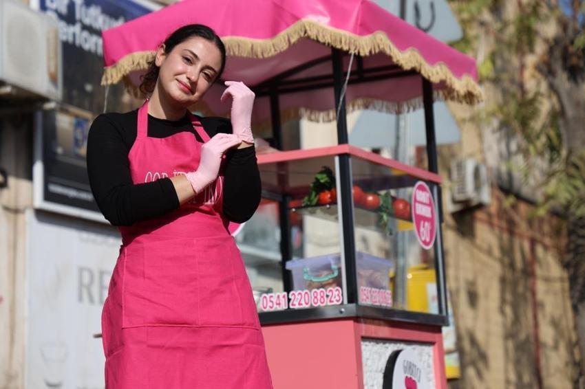 Elazığ'da 20 yaşındaki genç kız sanayinin ortasında açtı: Çok merak ettim, ilk kez görüyorum