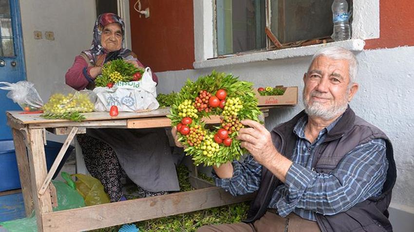 Burdur'da Noel hareketliliği! Bütün belde üretiyor: Almanya ve Hollanda'ya satılıyor