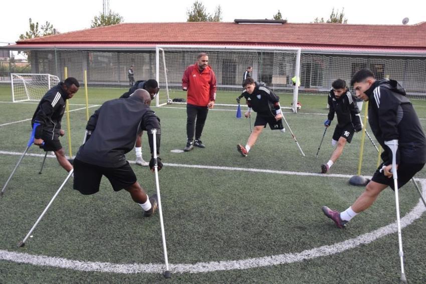 Gaziantep'te 13 yıl önce engelli kaldı! Hayata böyle tutundu