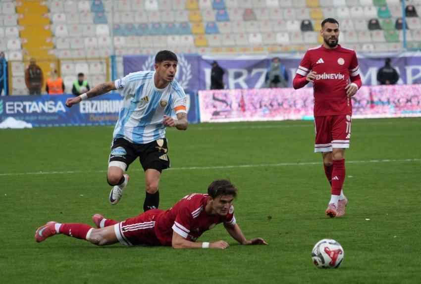 Erzurumspor şeytanın bacağını kırdı! Beraberliklere ara vererek 3 puanı dol yemeden kazandı