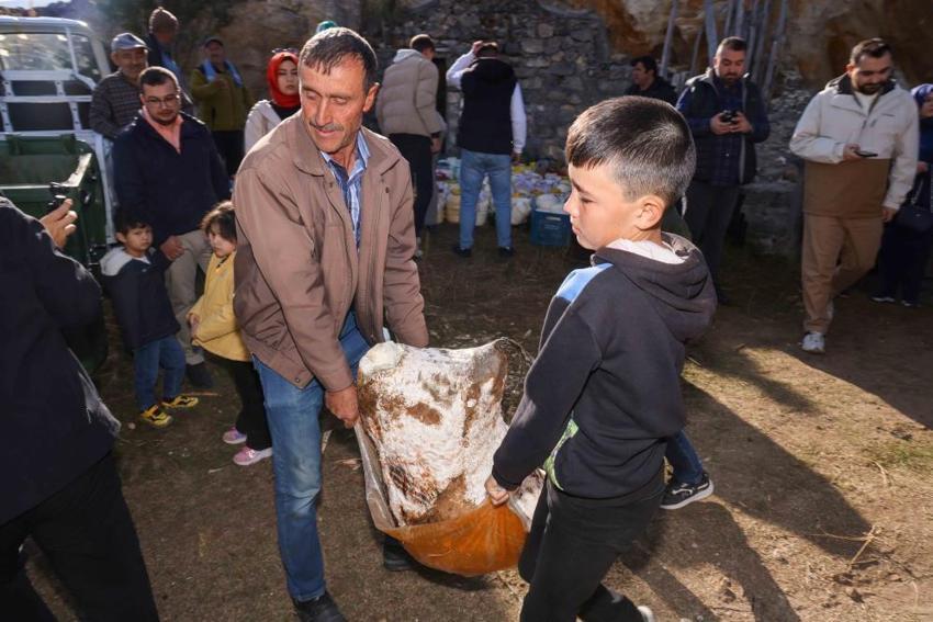 Yüzlerce kilosunu mağaradan çıkardılar! Konya'da üretim rekor kırdı
