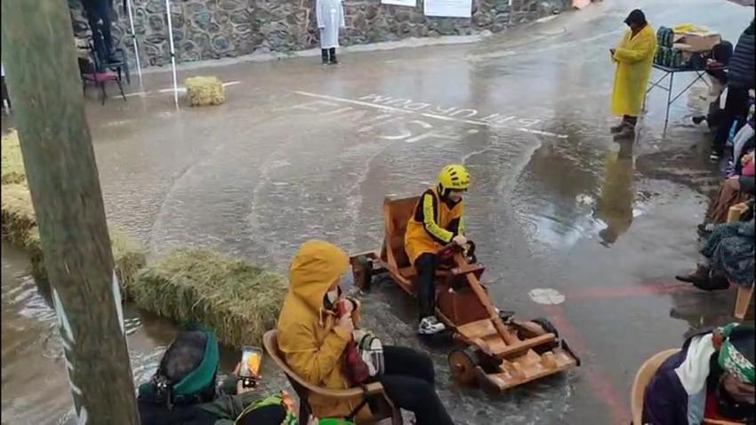 Laz Ralli bu yıl yağmur altında nefes kesti!