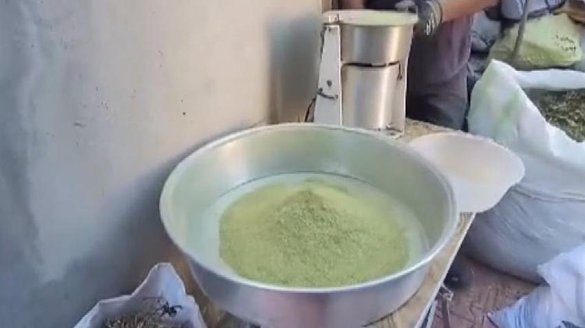 Dağlardan toplanan 120 çeşit bitkiden yapılıyor! Sırrını çok az kişi biliyor: 50 yıldır aynı yöntemle hazırlanıyor