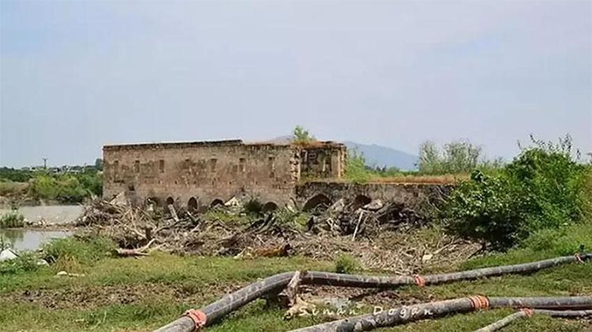 1700 yıllık Roma mirası kaderine terk edildi! Ceyhan kıyısındaki Akdeğirmen, kurtarılacağı günü bekliyor