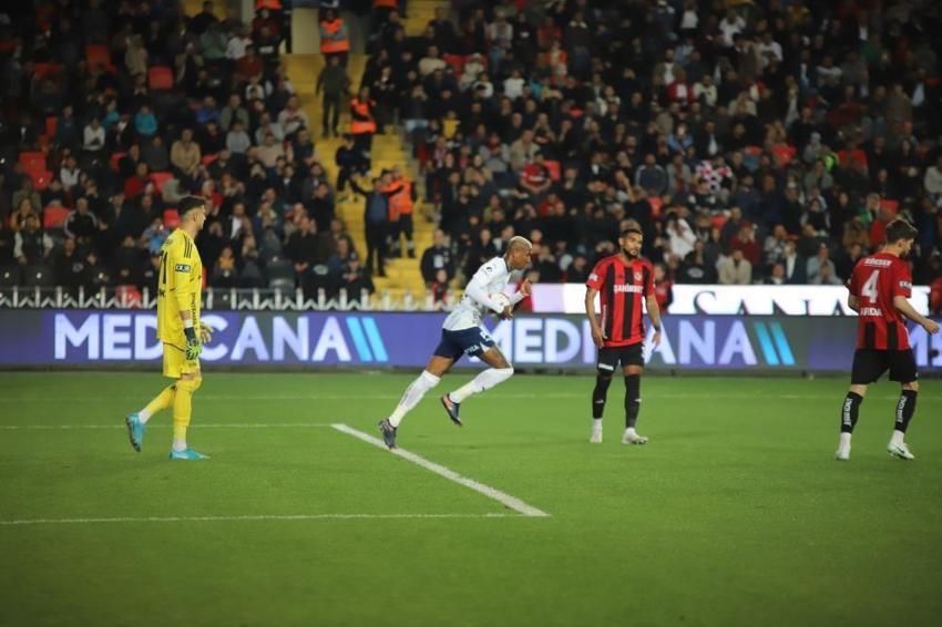 Gaziantep FK, Fenerbahçe maçına kilitlendi! Burak Yılmaz'ın takımı Süper Lig'e damga vurdu