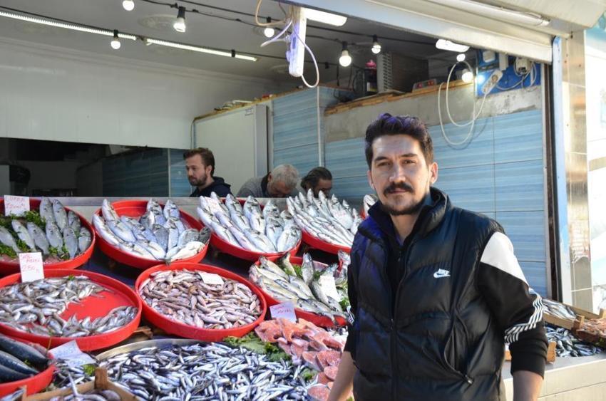 Tezgahlar doldu taştı! Talep arttı: En çok tercih edilen hamsi mi ve sardalya mı?