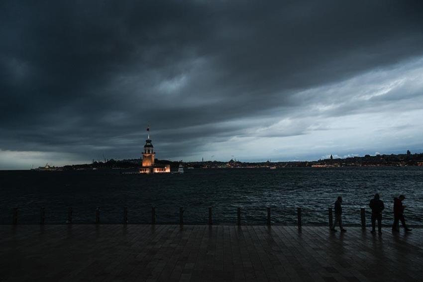 Yağmur ve gök gürültülü sağanak yağışlar kuvvetli geliyor! Meteoroloji ve bakanlıktan uyarılar peş peşe geldi: 17 ilde etkili olacak