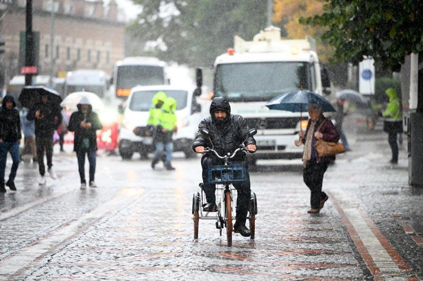 Yağmur ve gök gürültülü sağanak yağışlar kuvvetli geliyor! Meteoroloji ve bakanlıktan uyarılar peş peşe geldi: 17 ilde etkili olacak