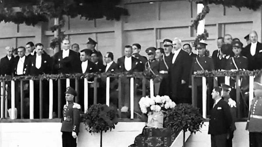 Türkiye Cumhuriyeti 102 yaşında