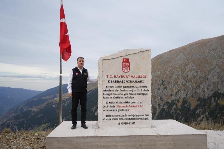 Karadeniz'in yeni simgesi Trabzon il sınırına dikildi! Dünyanın en tehlikeli yolunda yapıldı