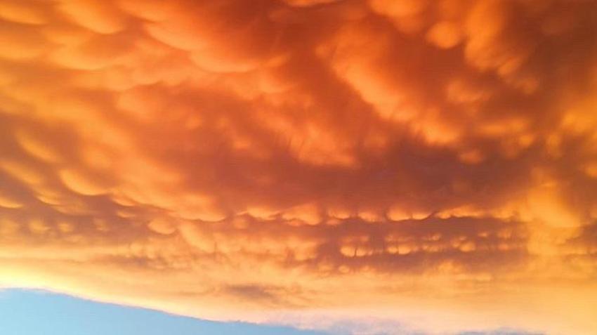 Fethiye'de doğanın görsel şöleni! Mammatus bulutları ortaya çıktı herkes telefonuna sarıldı: Mammatus bulutları nedir?
