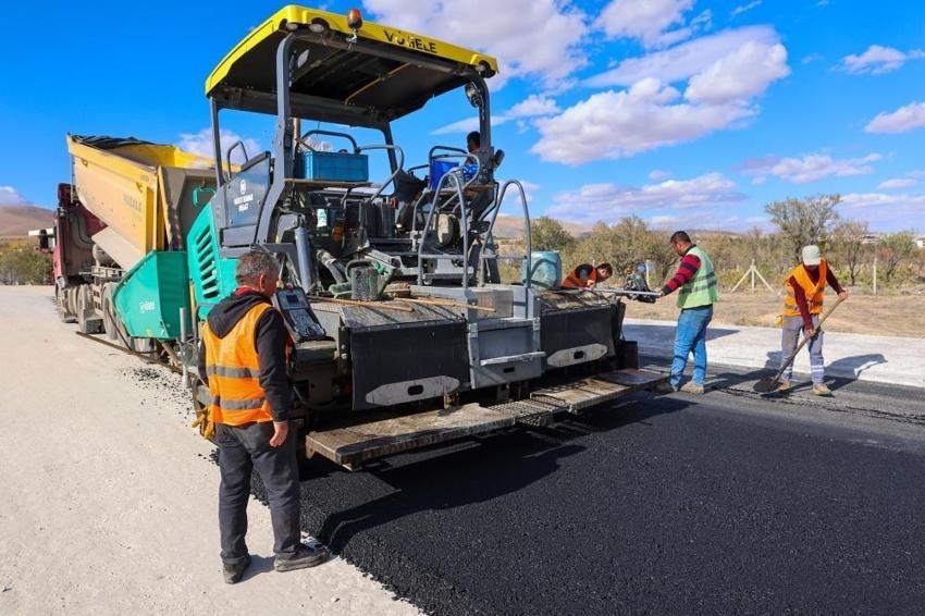 Konya'da 3,5 km uzunluğunda yapıldı! 9 ton kullanıldı
