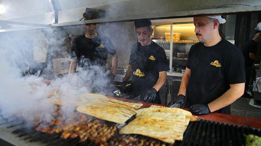 Adana'da UNESCO heyecanı zirvede! Gastronomi şehri ünvanı için geri sayım başladı: Nihai karar yarın açıklanıyor!