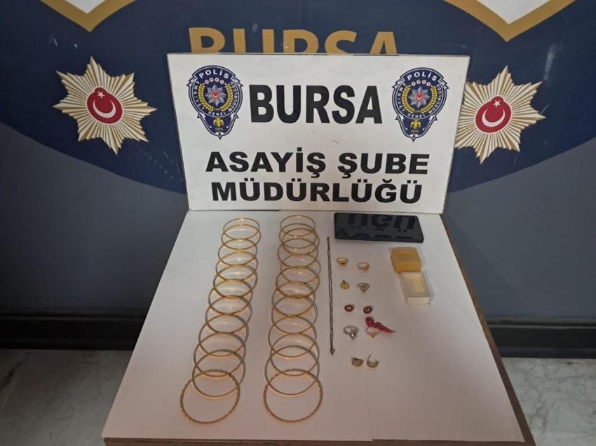 Dolandırıcıların sazan sarmalı yöntemi emekli polisin dikkati sayesinde bozuldu! Birbirlerini de dolandırmışlar