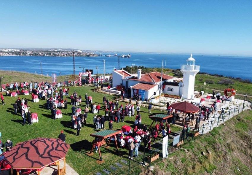 Tekirdağ Marmaraereğlisi'nde restore edilen 168 yıllık deniz feneri törenle açıldı