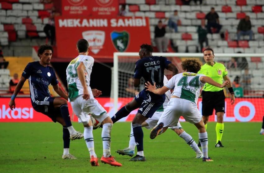 Bursaspor, Antalyaspor'a yenildi, ortalık karıştı: Elenmemiz iyi oldu, Furkan Saki geri çağırılsın