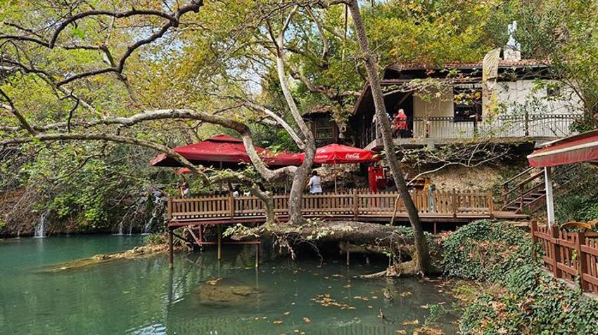 Antalya'da Kenan Evren için yaptırılan 'gizli köşk' konumuyla göz kamaştırıyor! Yıllardan beri kafe olarak kullanılıyor