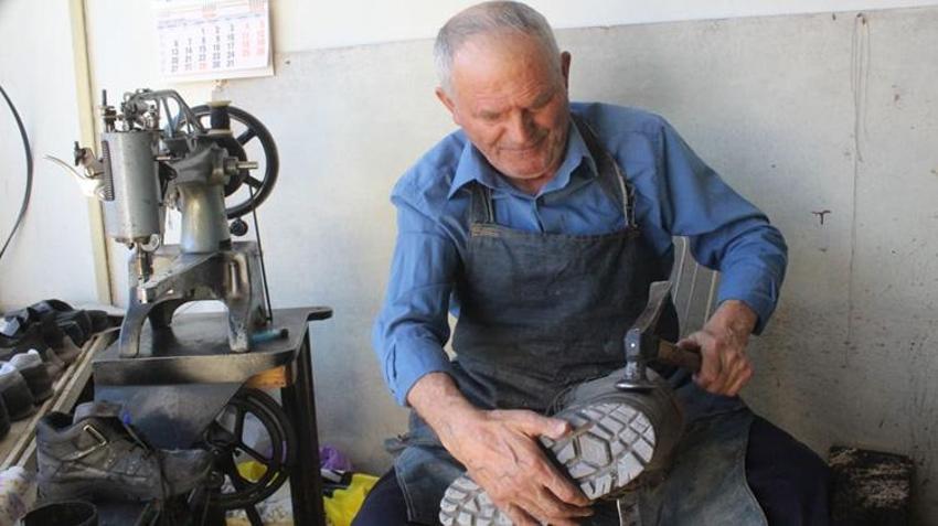 Babasının mirası onu meslek sahibi yaptı! 55 yıldır bu işi yapıyor, Kayseri'de sadece o kaldı