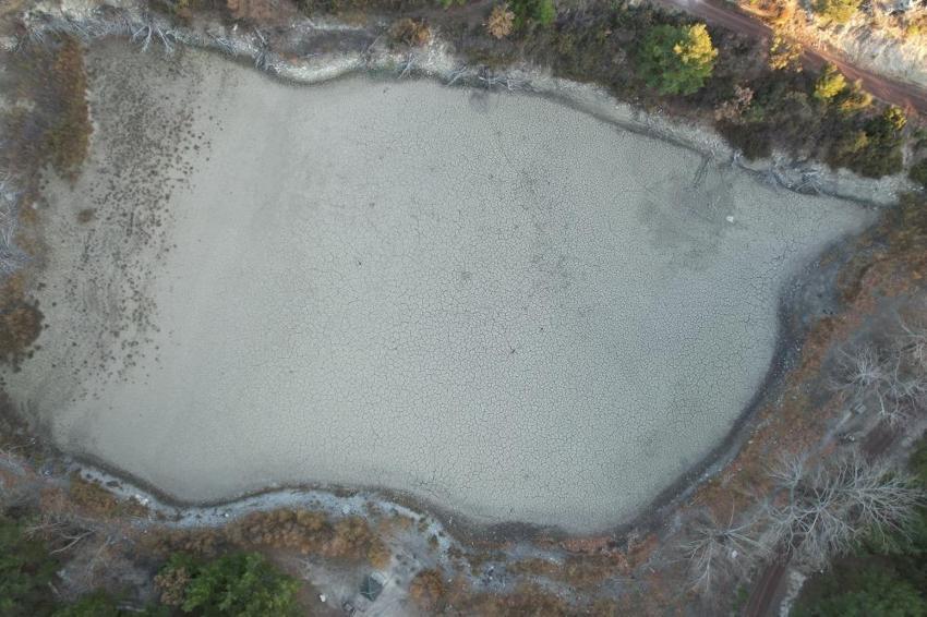 Denizli'de 120 km öteden fark edildi! Zeminde birikince kurudu kaldı