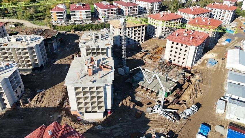 Çarşamba’nın en büyük konut projesi hızla yükseliyor! Kuralar çekildi, alıcılar belli oldu